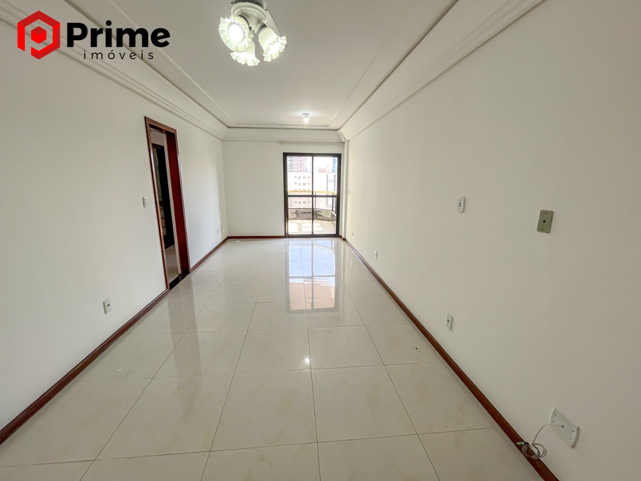 Apartamento à venda com 3 quartos, 123m² - Foto 1