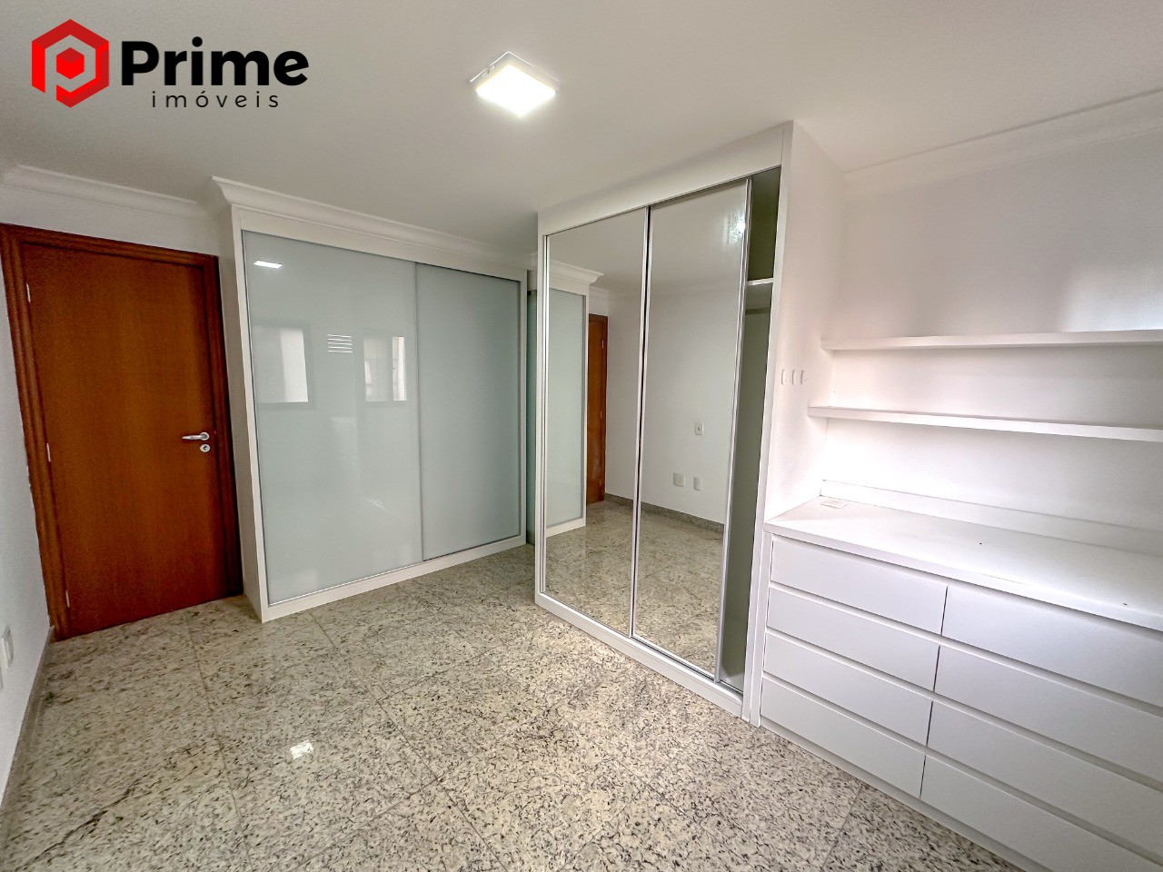 Apartamento à venda com 4 quartos, 169m² - Foto 17