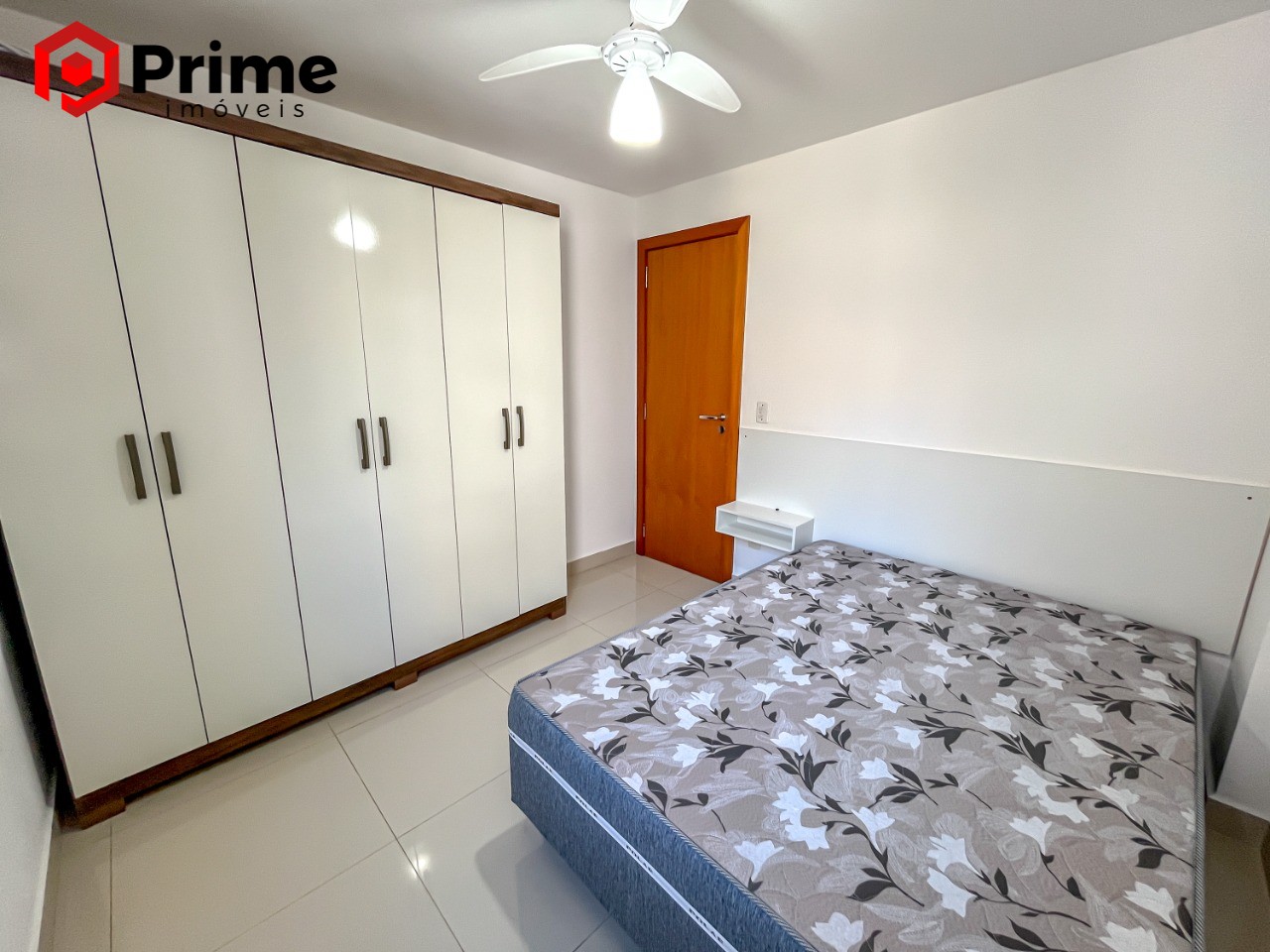 Apartamento à venda com 2 quartos, 70m² - Foto 13