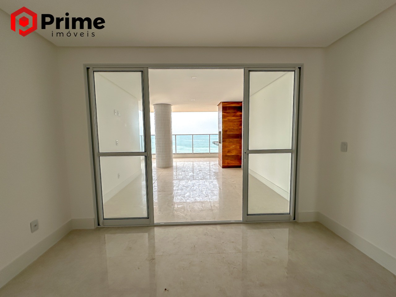 Apartamento à venda com 4 quartos, 155m² - Foto 2