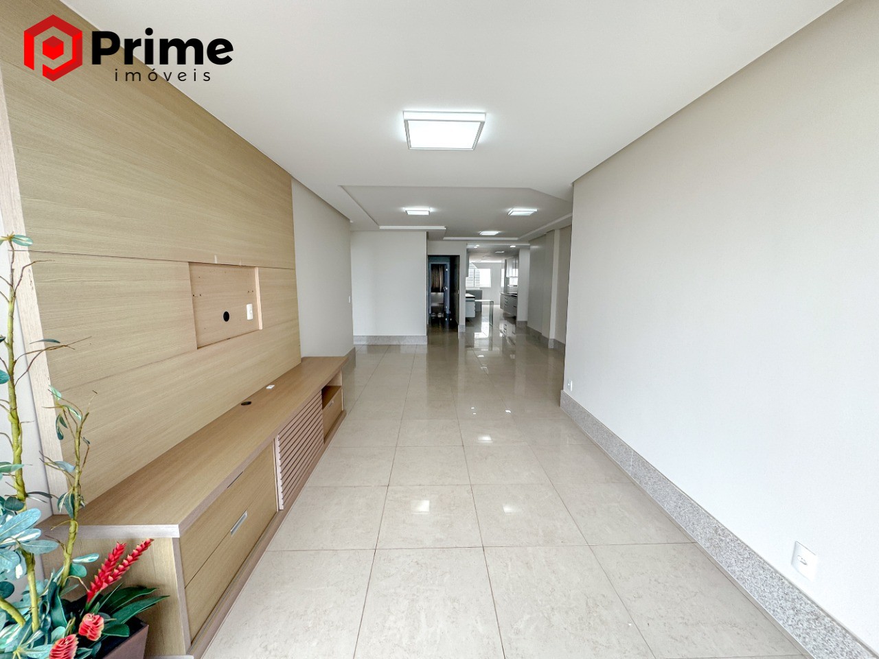 Apartamento à venda com 4 quartos, 155m² - Foto 4