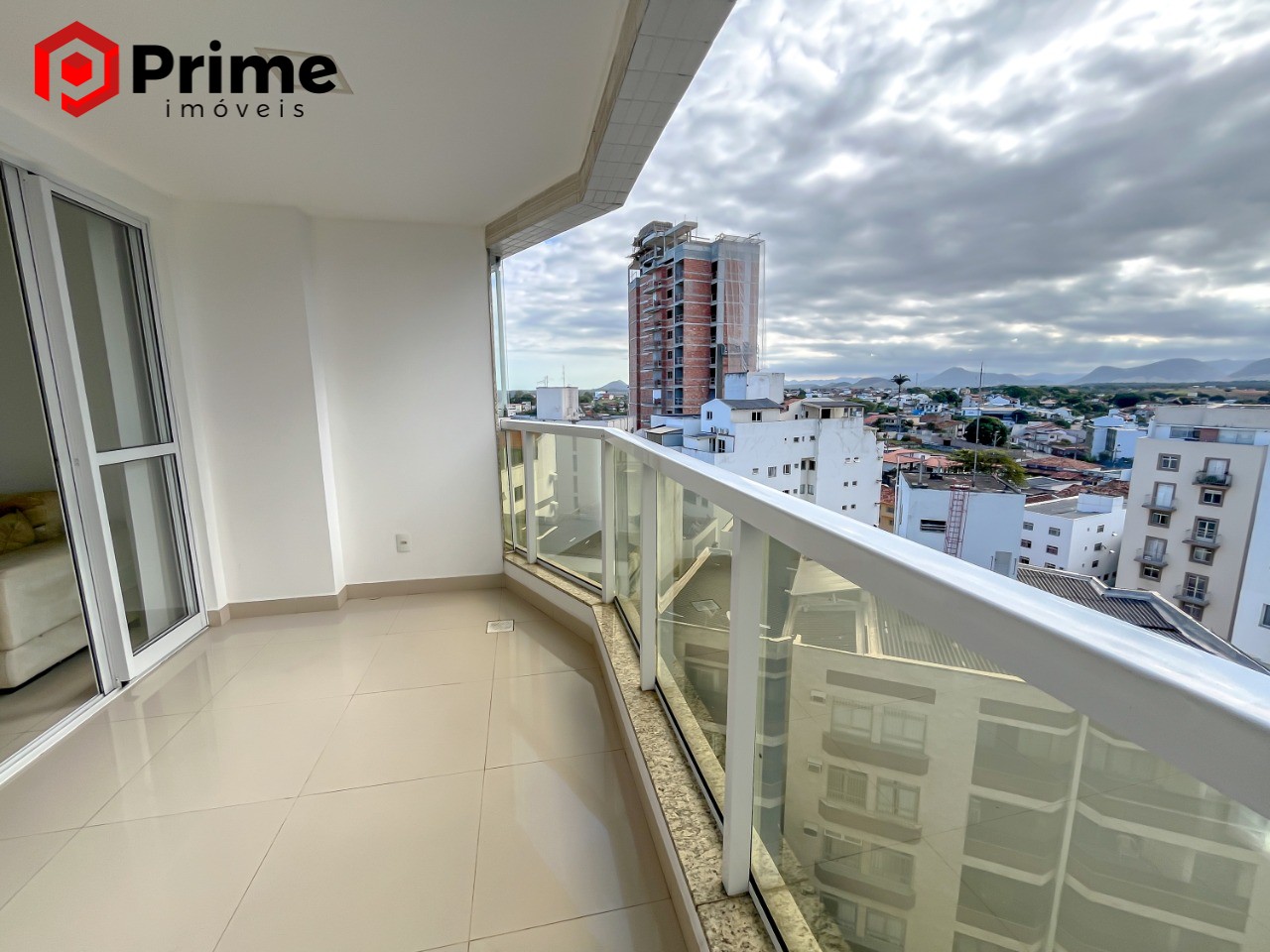 Apartamento à venda com 2 quartos, 70m² - Foto 4