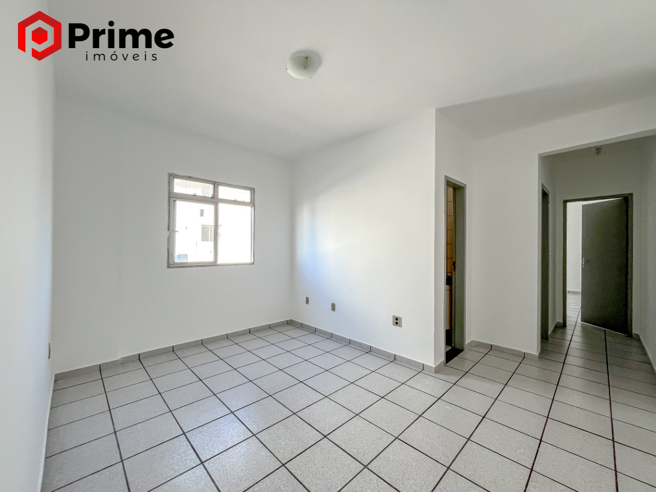 Apartamento à venda com 2 quartos, 70m² - Foto 4