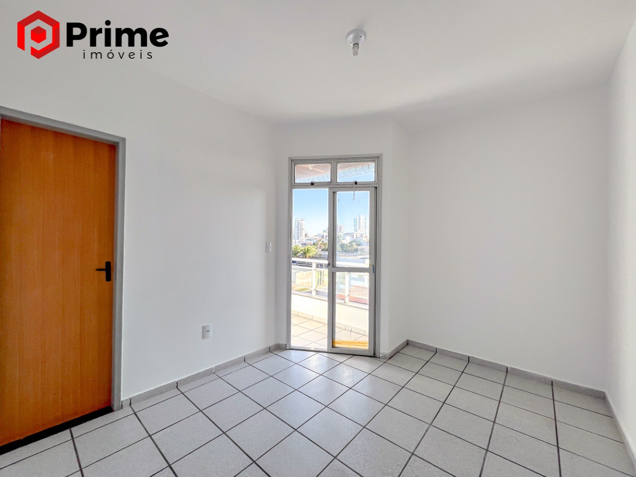 Apartamento à venda com 2 quartos, 70m² - Foto 5