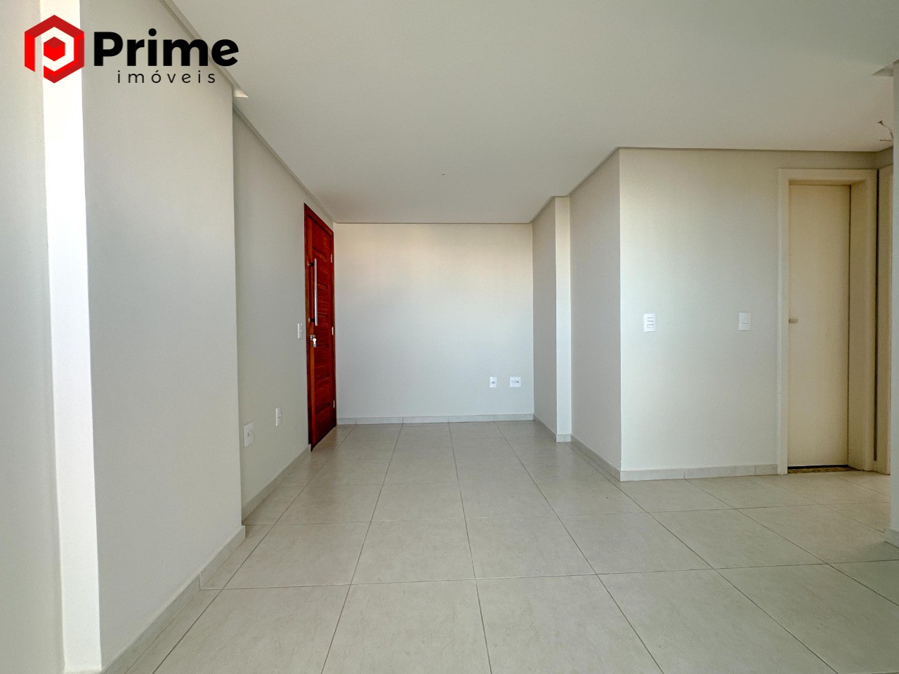 Apartamento à venda com 2 quartos, 65m² - Foto 2