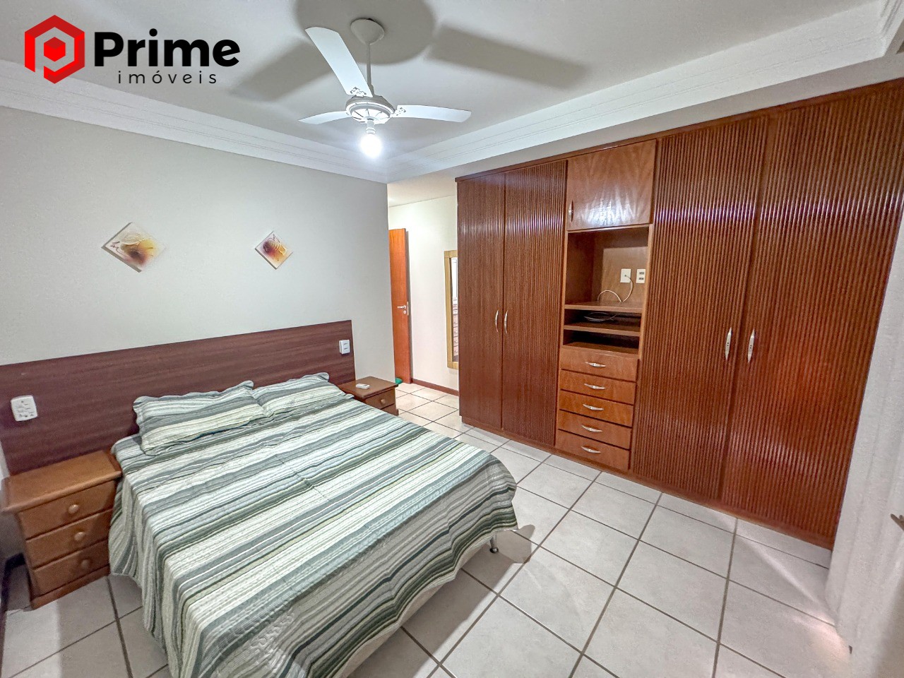 Apartamento para alugar com 3 quartos, 180m² - Foto 8