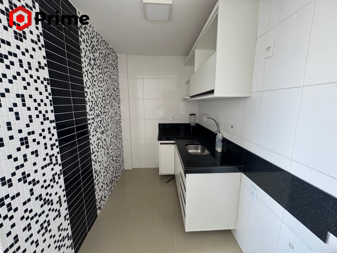 Apartamento à venda com 3 quartos, 115m² - Foto 3