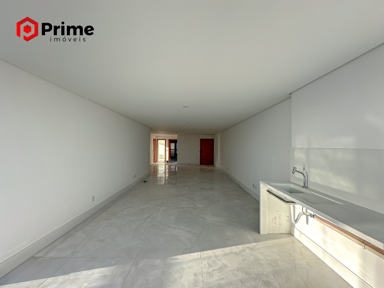 Apartamento à venda com 4 quartos, 195m² - Foto 5