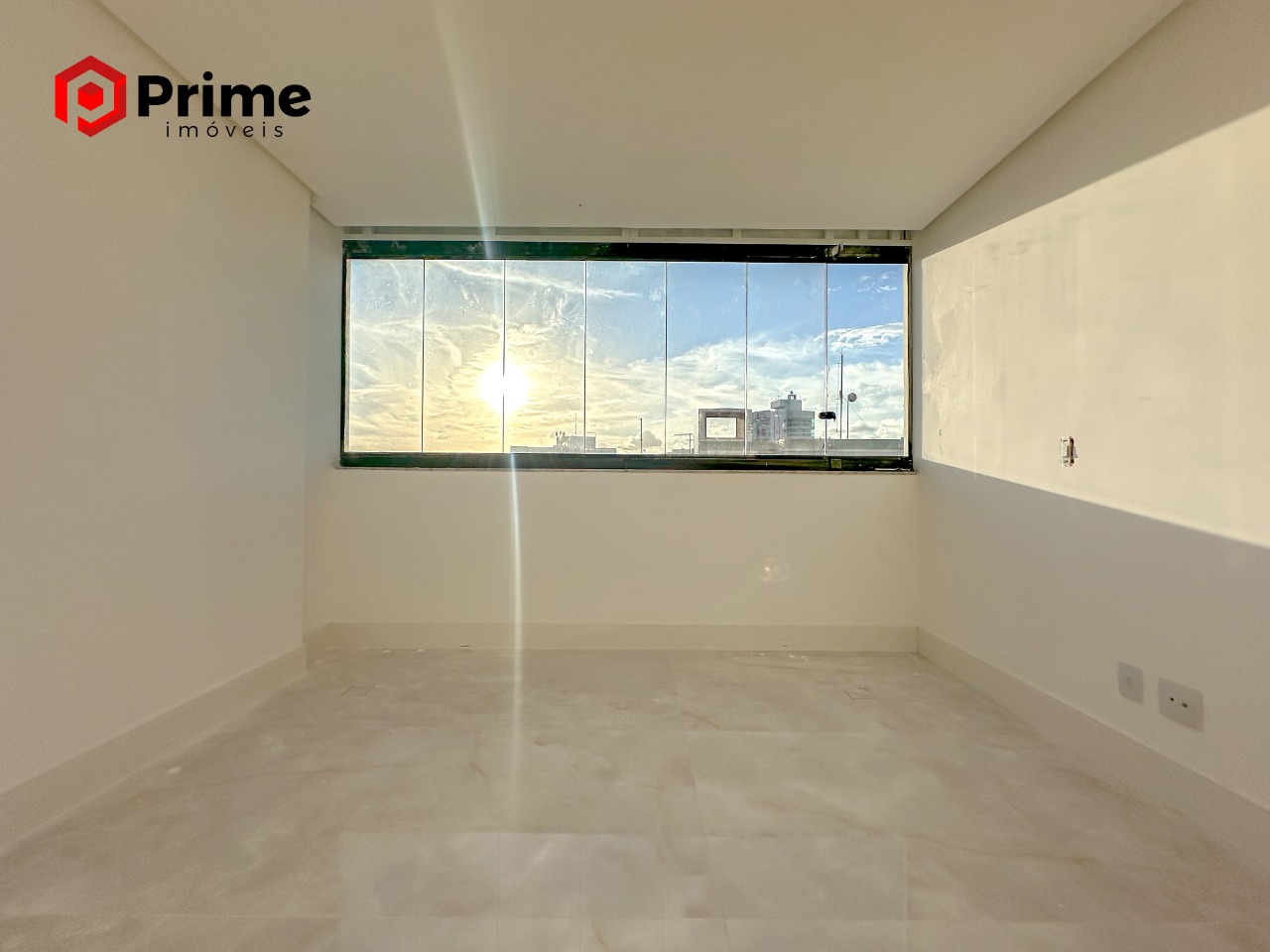 Apartamento à venda com 4 quartos, 195m² - Foto 18