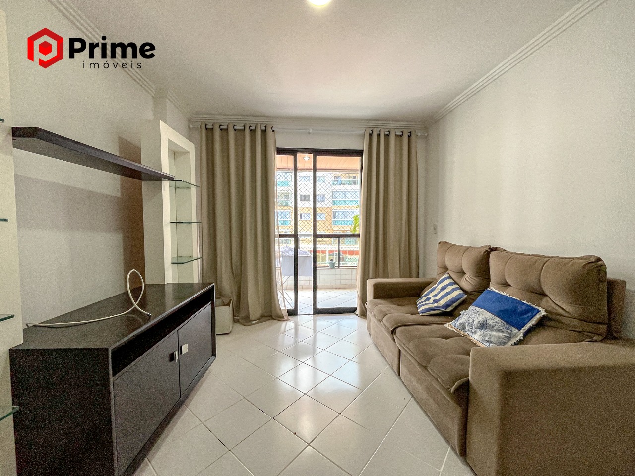 Apartamento à venda com 2 quartos, 73m² - Foto 2