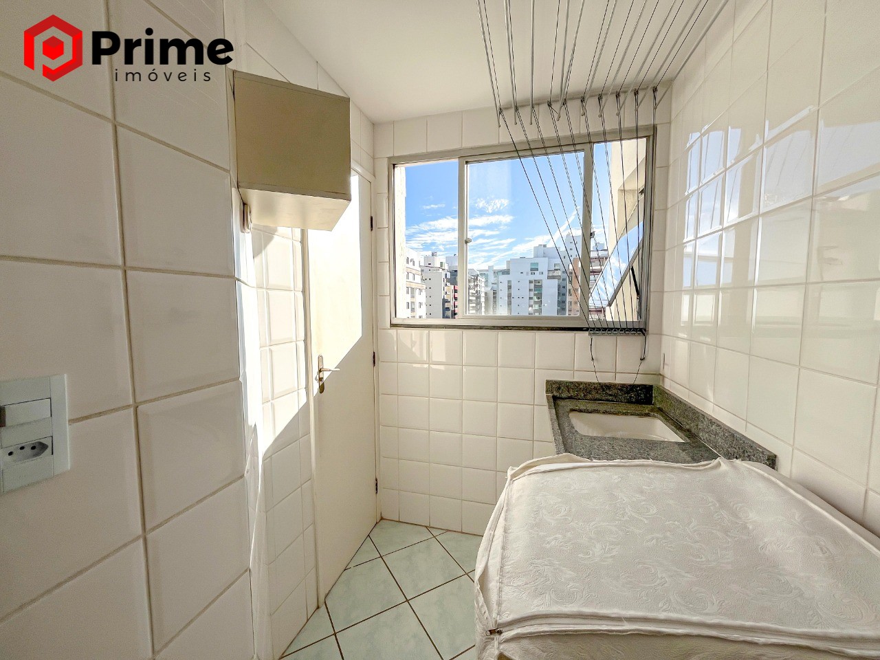 Apartamento à venda com 2 quartos, 75m² - Foto 8