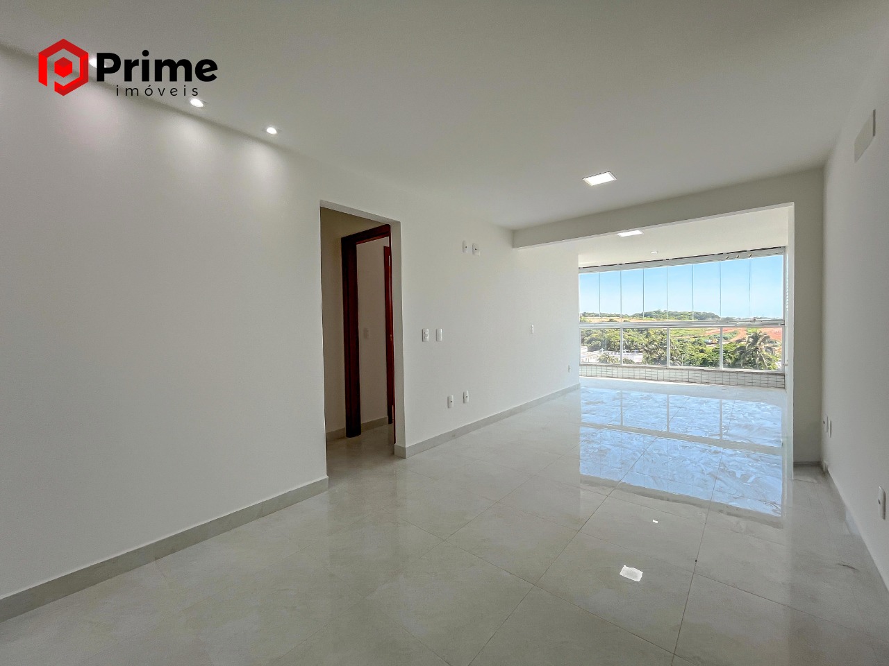 Apartamento para alugar com 3 quartos, 99m² - Foto 2