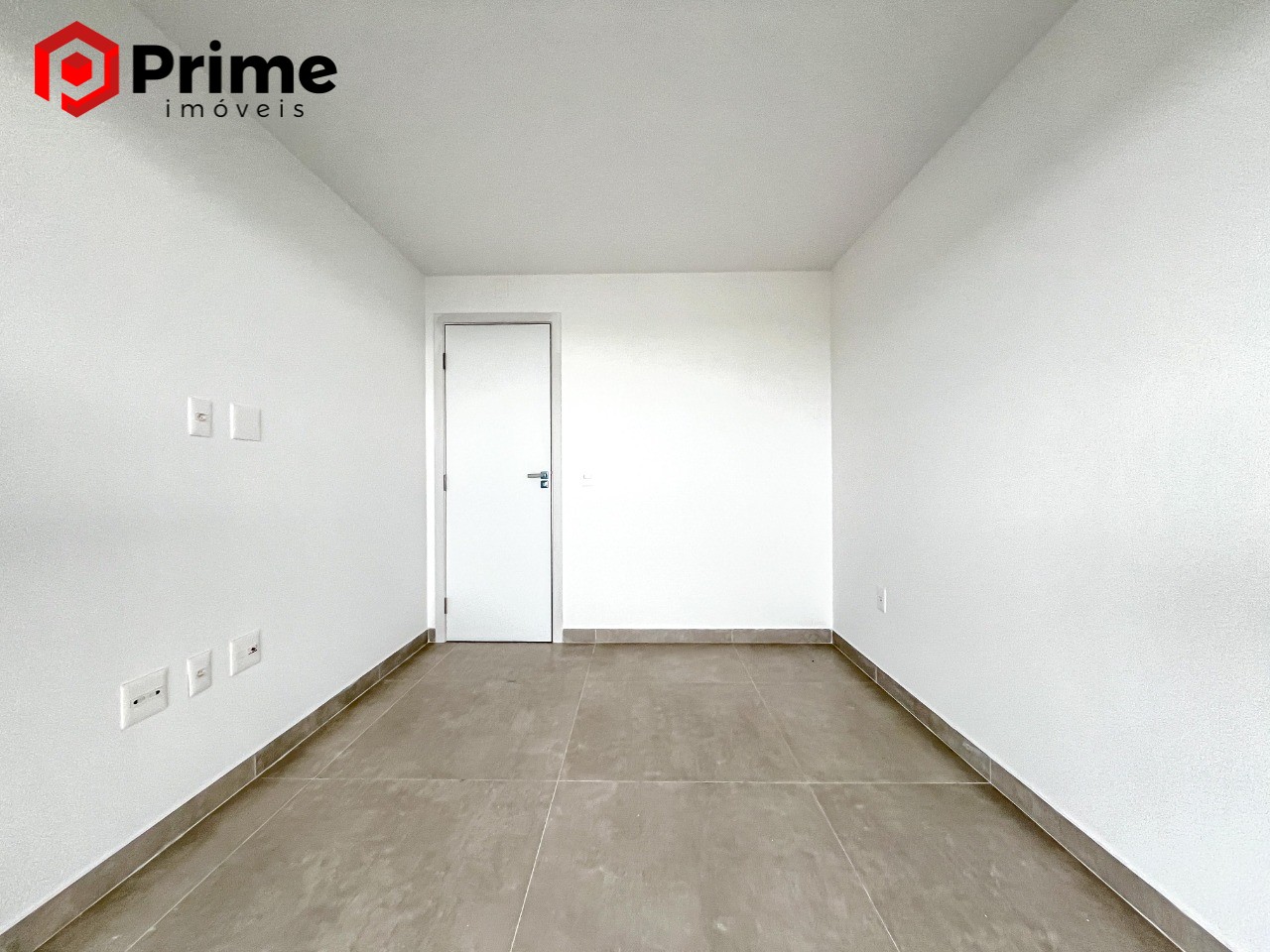 Apartamento à venda com 3 quartos, 118m² - Foto 9