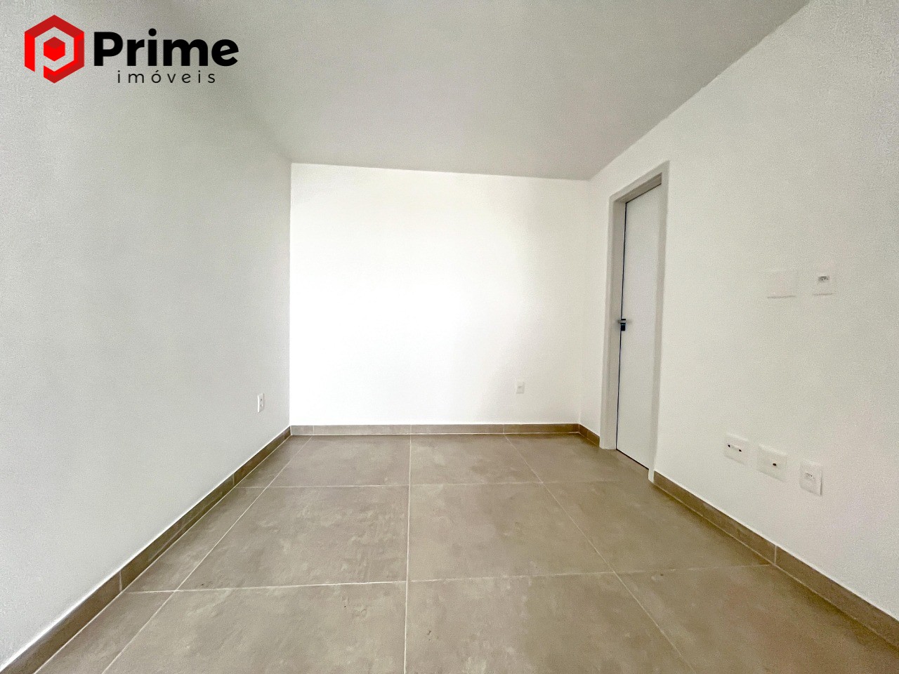 Apartamento à venda com 2 quartos, 69m² - Foto 13