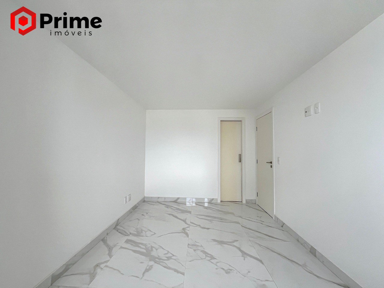 Apartamento à venda com 4 quartos, 143m² - Foto 9