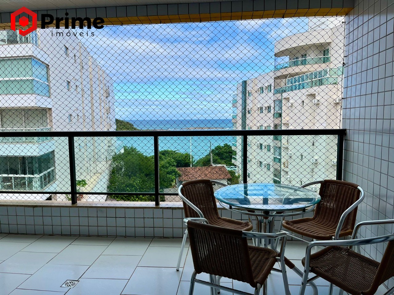 Apartamento à venda com 3 quartos, 130m² - Foto 1