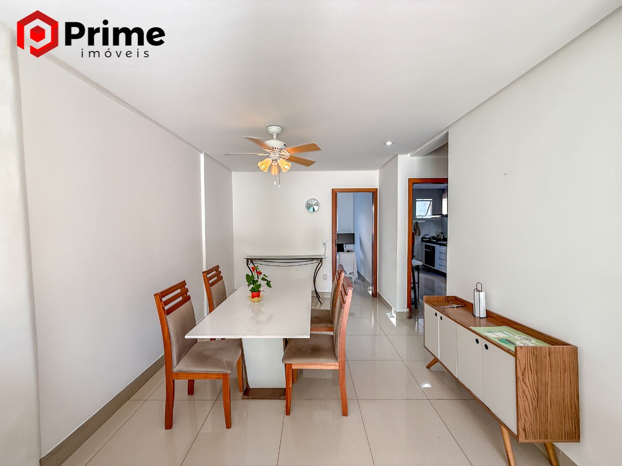 Casa, 4 quartos, 215 m² - Foto 2