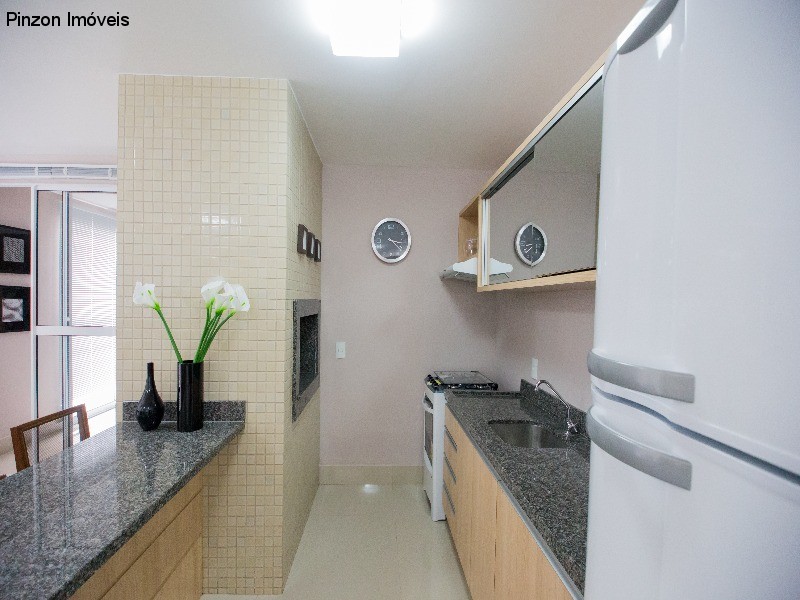 Apartamento à venda com 2 quartos, 54m² - Foto 13