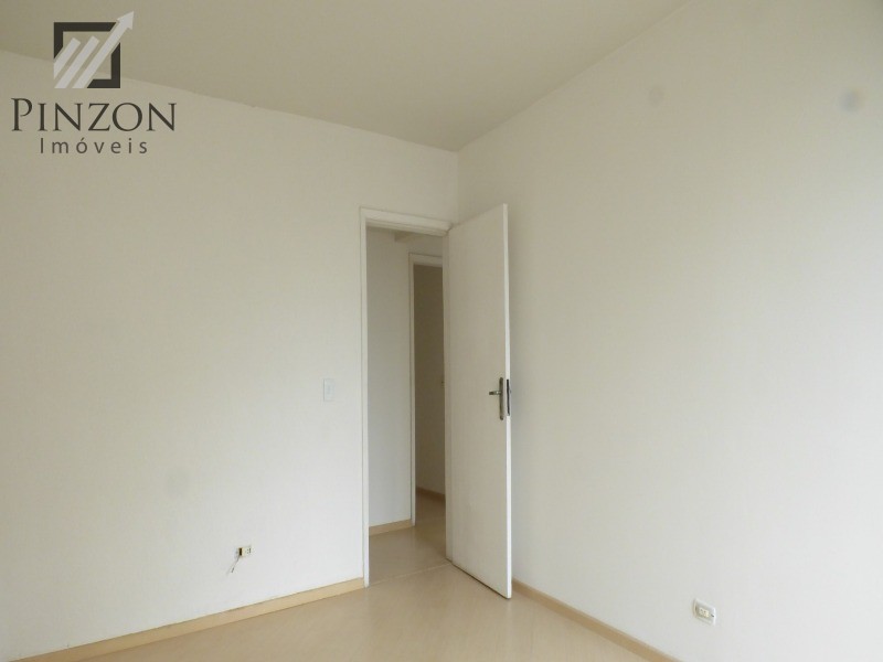 Apartamento à venda com 3 quartos, 117m² - Foto 6