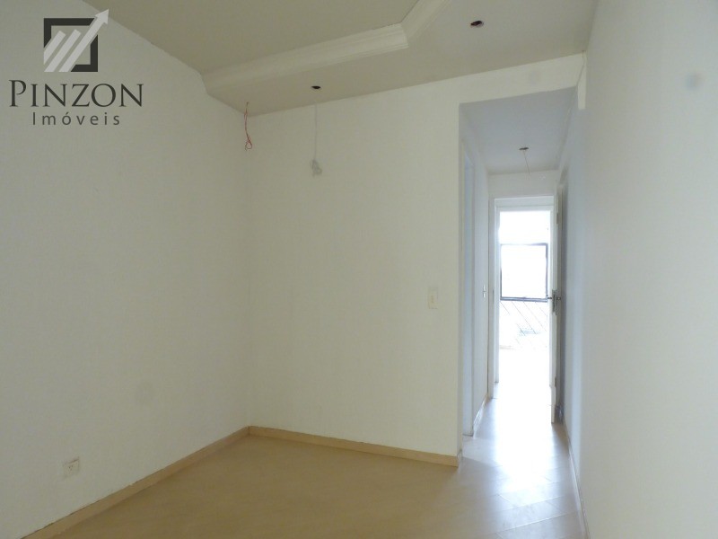 Apartamento à venda com 3 quartos, 117m² - Foto 11