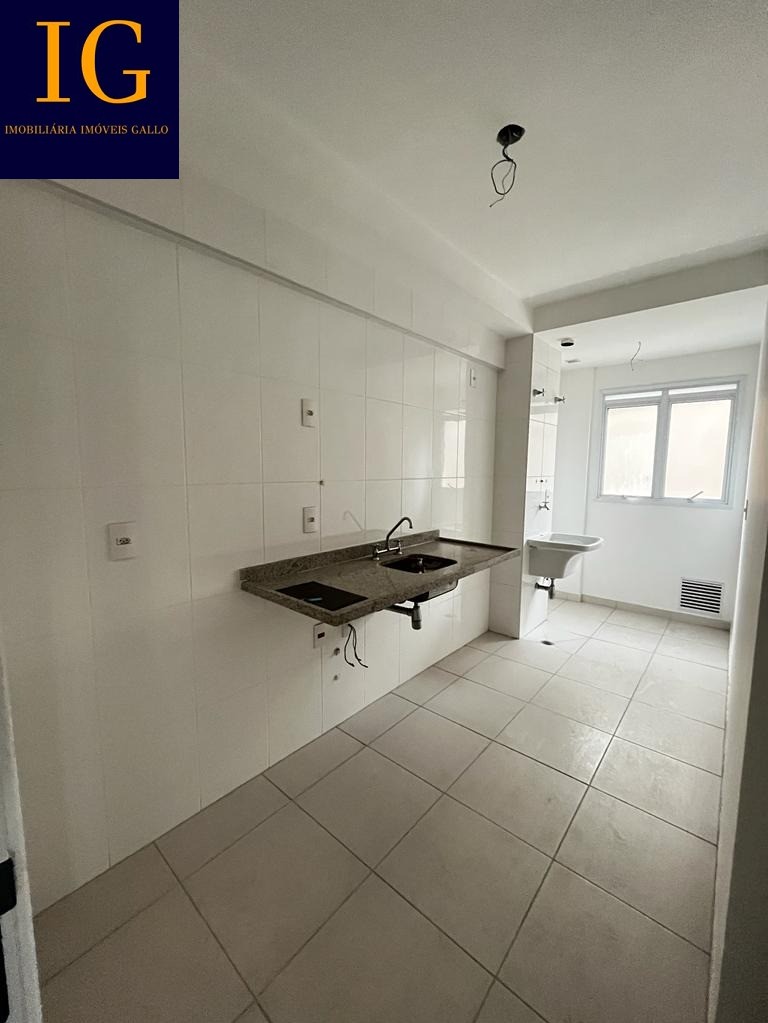 Apartamento à venda com 2 quartos, 67m² - Foto 4