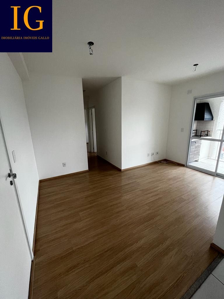 Apartamento à venda com 2 quartos, 60m² - Foto 4