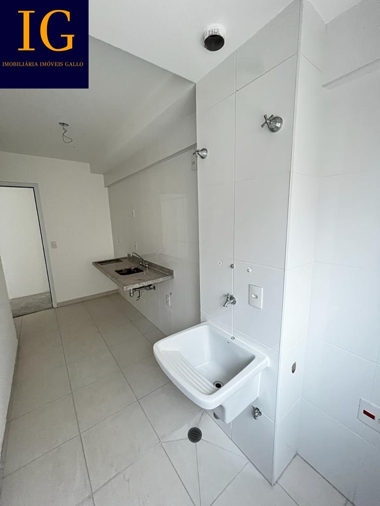 Apartamento à venda com 2 quartos, 67m² - Foto 5