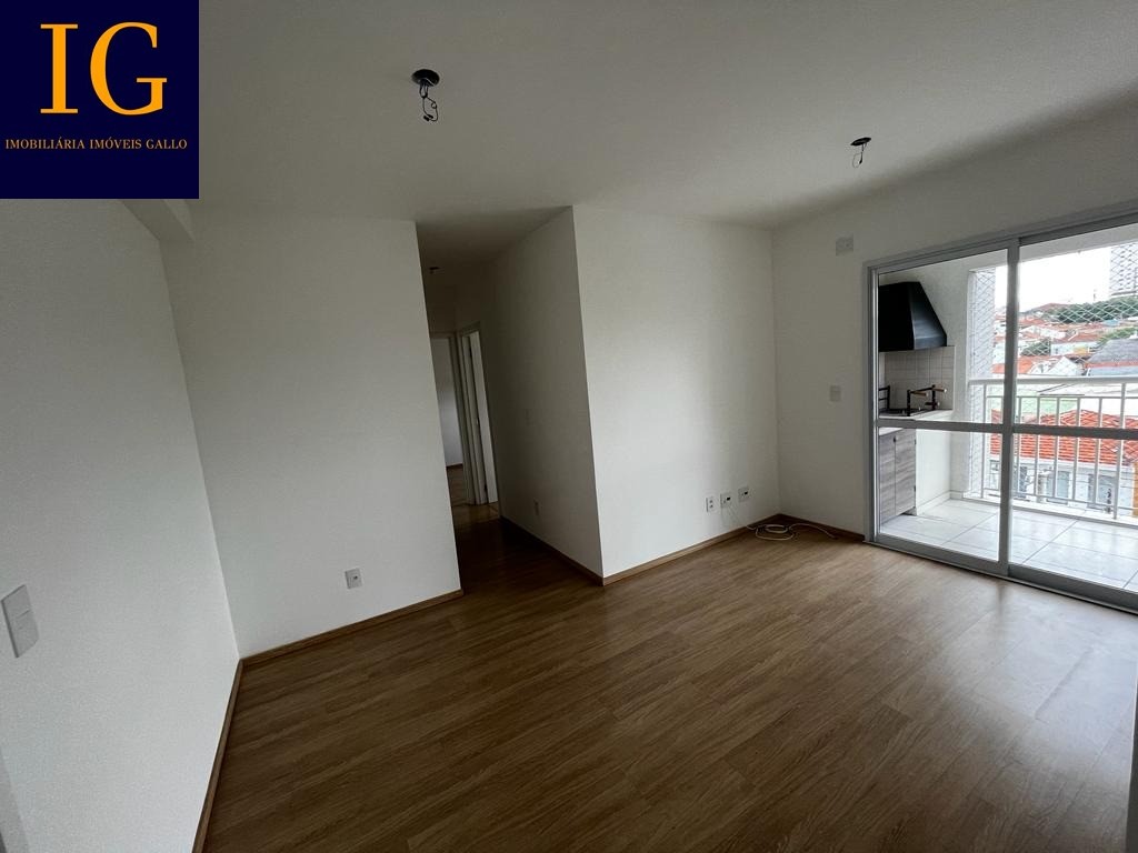 Apartamento à venda com 2 quartos, 60m² - Foto 2