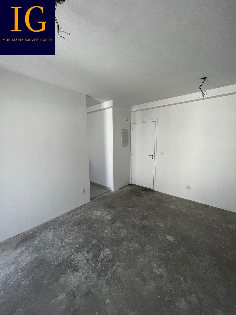 Apartamento à venda com 2 quartos, 64m² - Foto 11