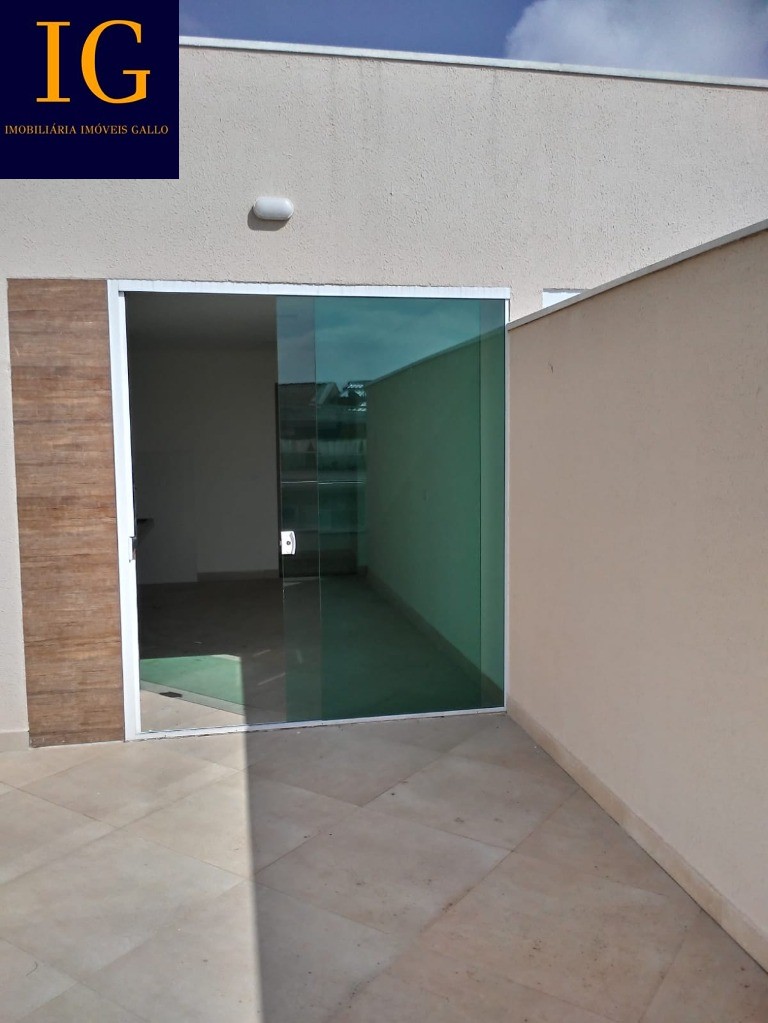 Cobertura à venda com 2 quartos, 100m² - Foto 3