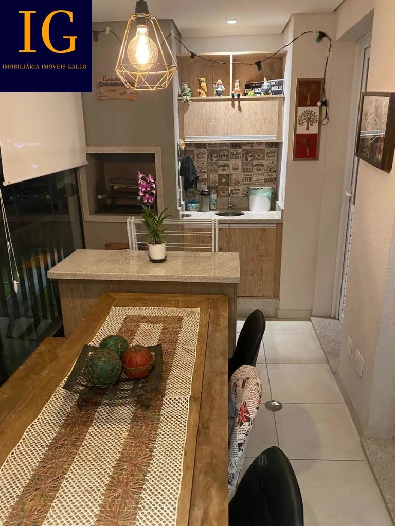 Apartamento à venda com 3 quartos, 97m² - Foto 1