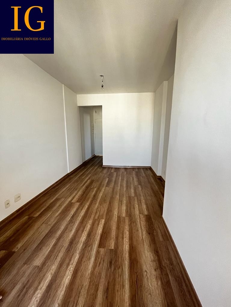 Apartamento à venda com 3 quartos, 60m² - Foto 2