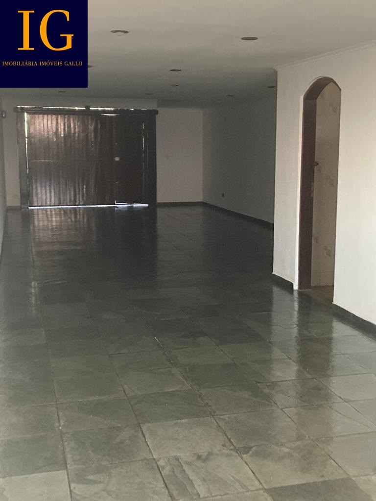 Casa à venda com 4 quartos, 394m² - Foto 1