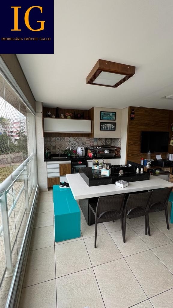 Apartamento à venda com 3 quartos, 186m² - Foto 2