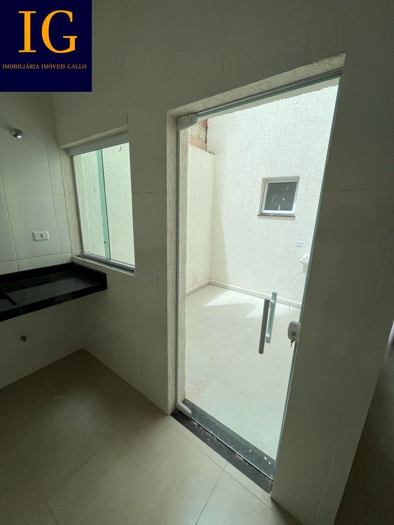 Apartamento à venda com 2 quartos, 42m² - Foto 11