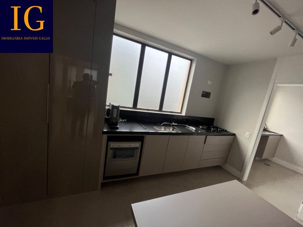 Apartamento à venda com 3 quartos, 125m² - Foto 11