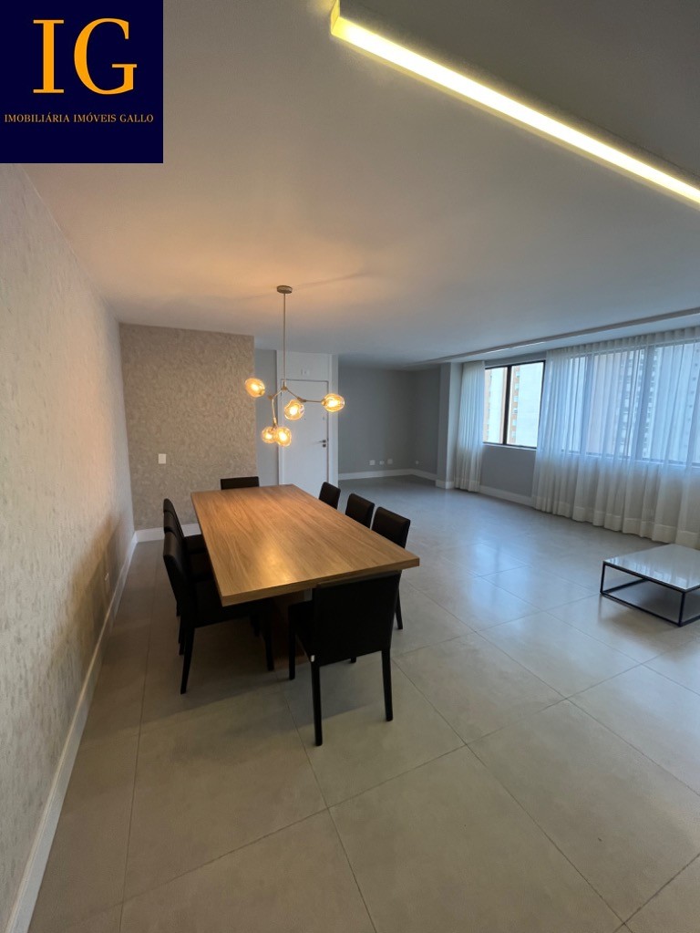 Apartamento à venda com 3 quartos, 125m² - Foto 3