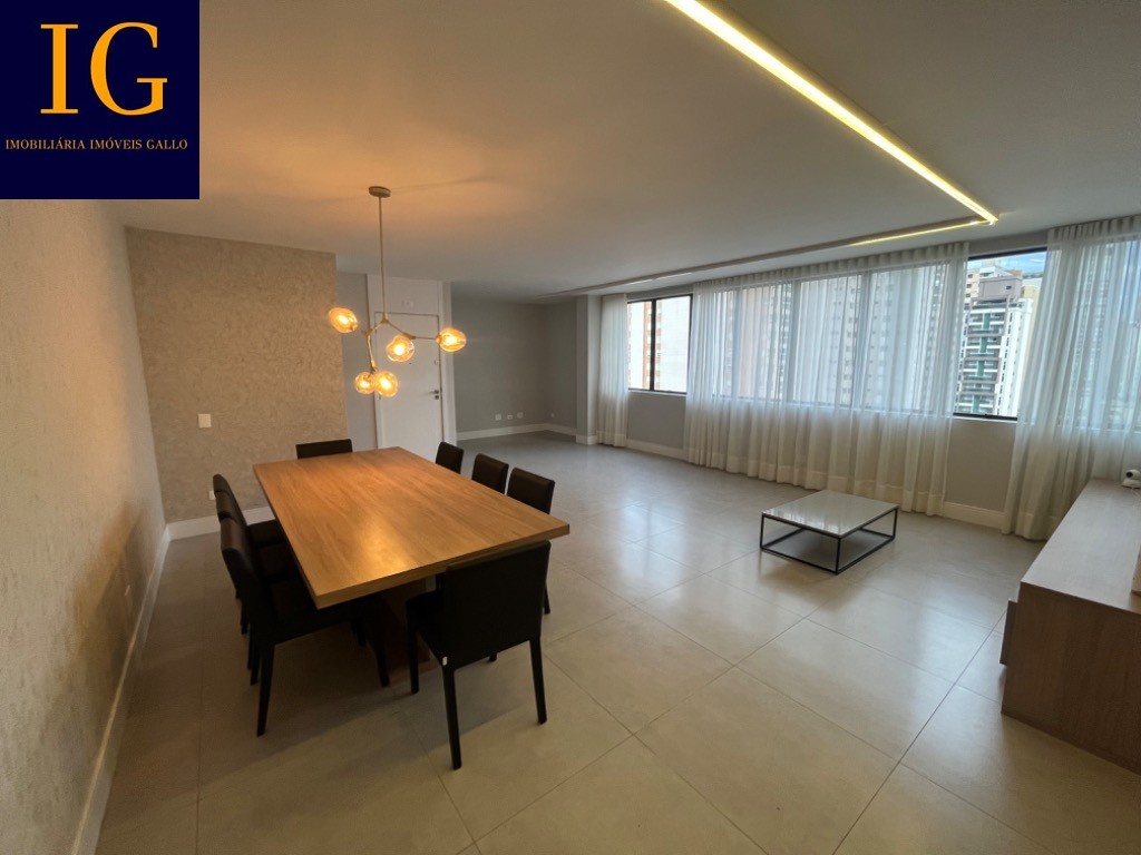 Apartamento à venda com 3 quartos, 125m² - Foto 1