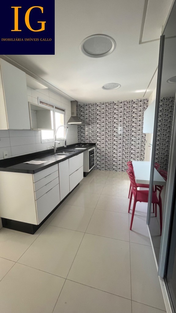 Apartamento à venda com 3 quartos, 166m² - Foto 8