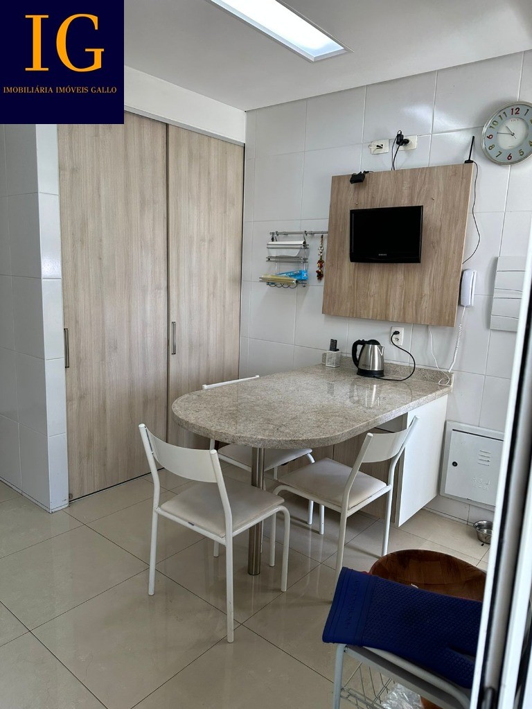 Apartamento à venda com 3 quartos, 139m² - Foto 8