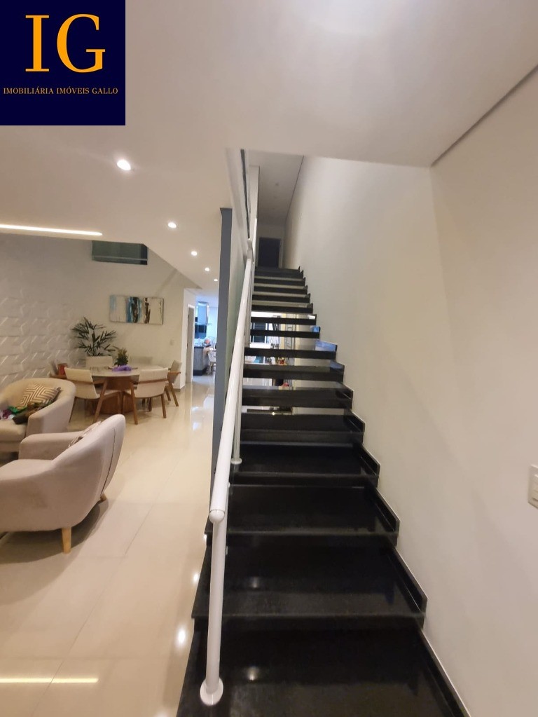 Casa à venda com 3 quartos, 240m² - Foto 9