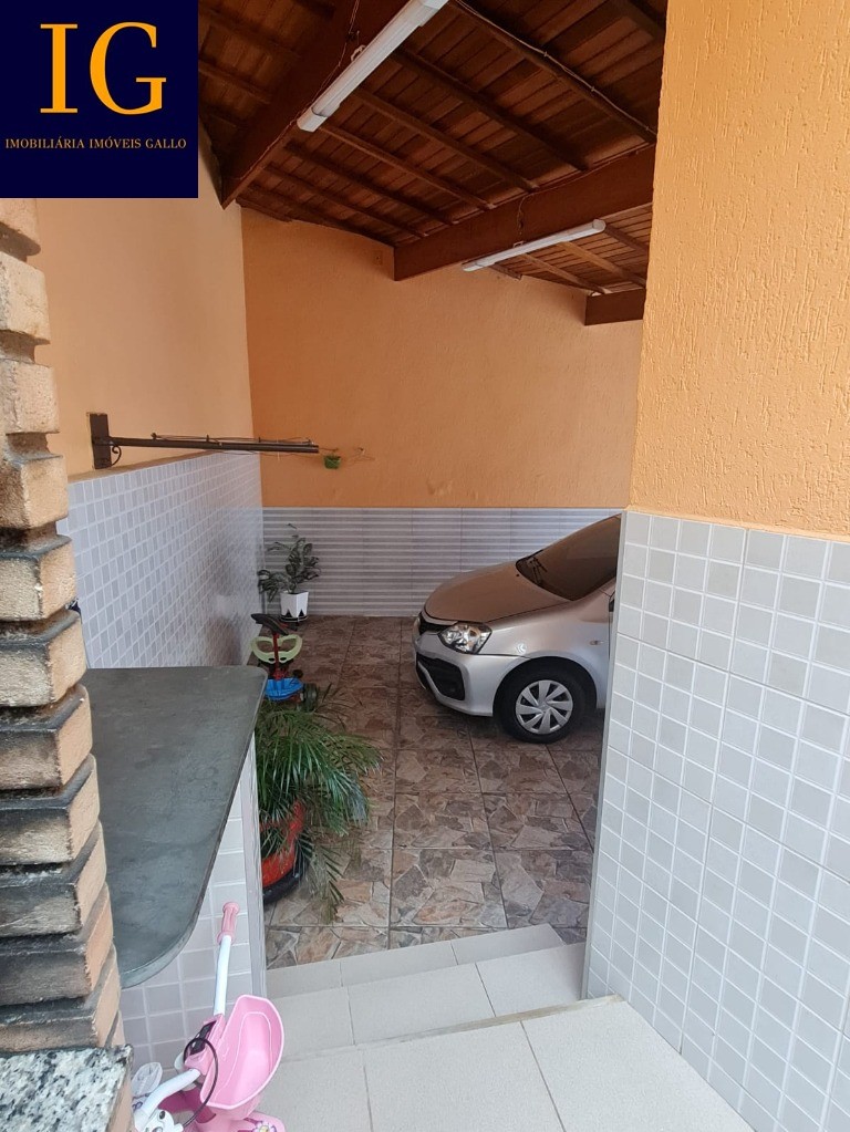 Casa à venda com 2 quartos, 160m² - Foto 4