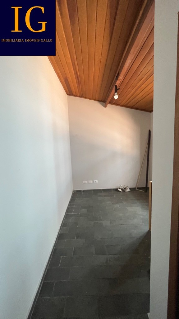 Casa à venda com 3 quartos, 245m² - Foto 35