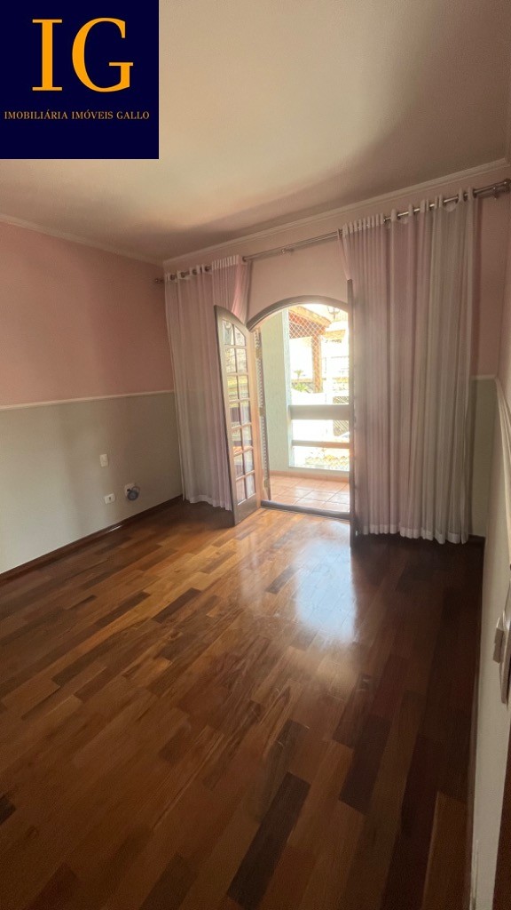 Casa à venda com 3 quartos, 245m² - Foto 18