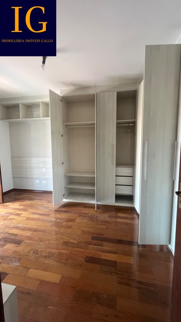 Casa à venda com 3 quartos, 245m² - Foto 13