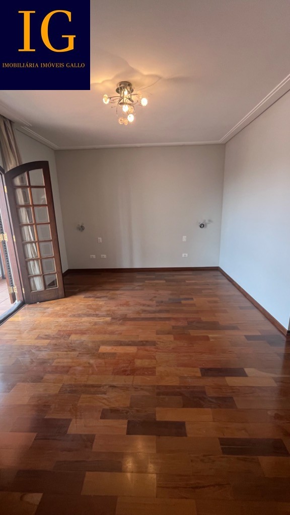 Casa à venda com 3 quartos, 245m² - Foto 21