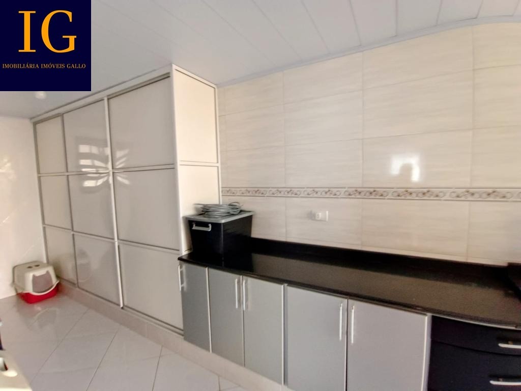 Casa à venda com 3 quartos, 240m² - Foto 6