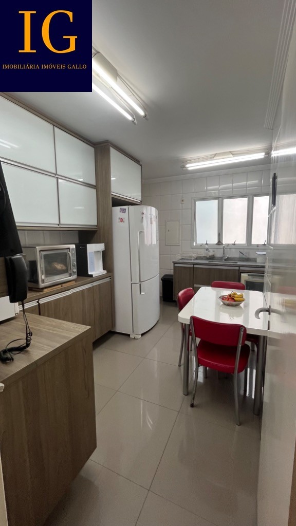 Apartamento à venda com 3 quartos, 143m² - Foto 9