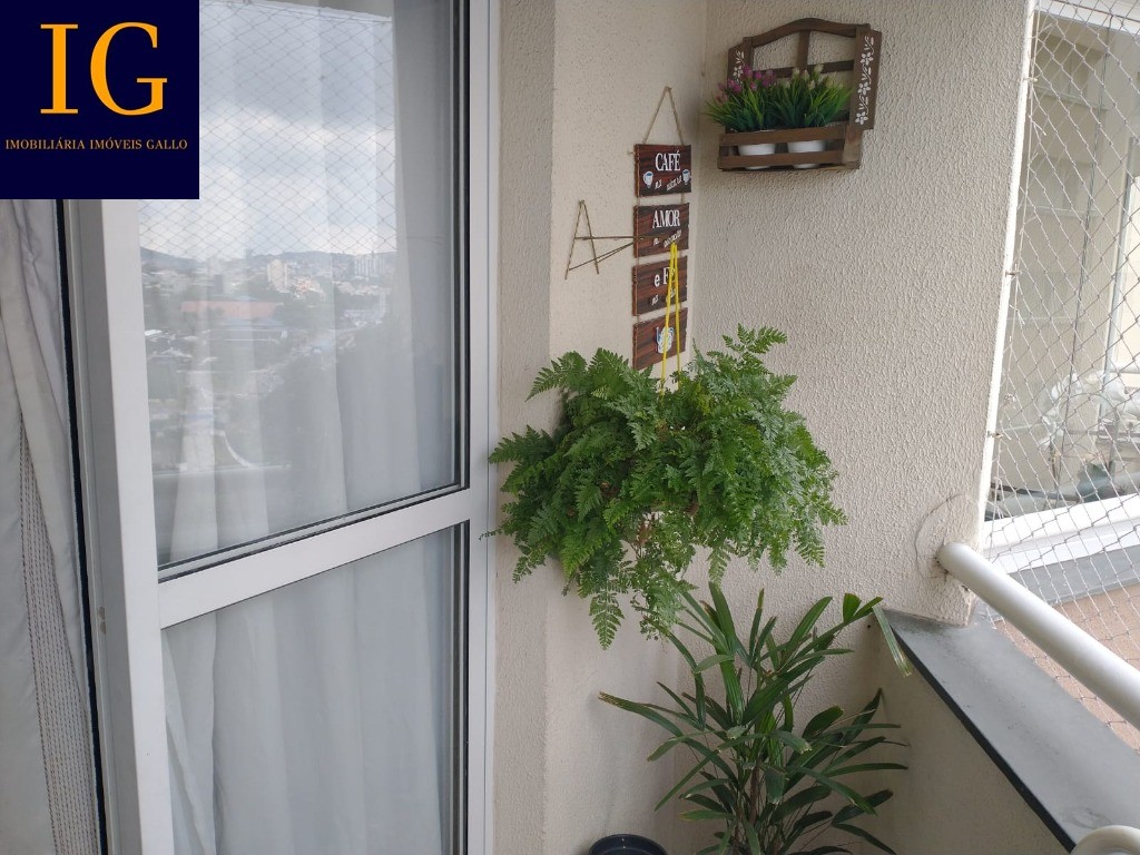 Apartamento à venda com 3 quartos, 70m² - Foto 3