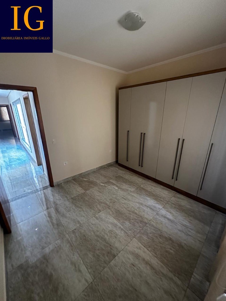 Casa à venda com 3 quartos, 193m² - Foto 8